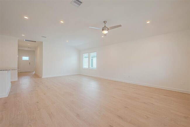Building Photo - 1210 Via Del Corso Ln