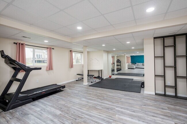 Building Photo - 2391 Findley Cir