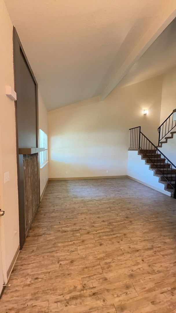 Building Photo - 2646 Pinedale #2 3 bed 1.5 bath Condo