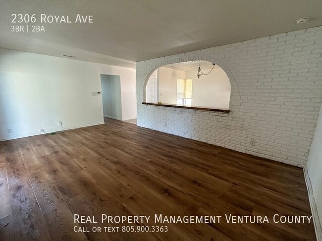 Building Photo - 2306 Royal Ave