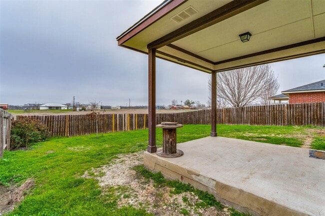 Building Photo - 13620 Lyndon B Johnson St