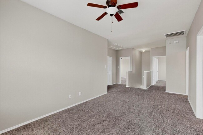 Building Photo - Great Home with Room To Grow in Southbrook!