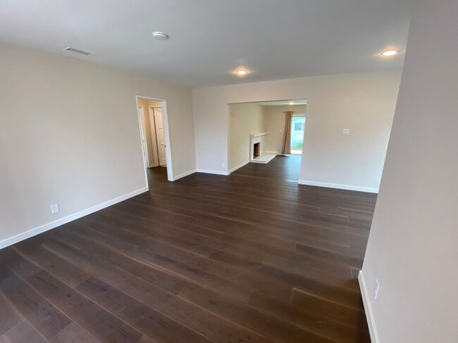 Building Photo - Beautifully Updated Home in the Heart of Central Torrance + Bonus Unit