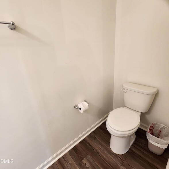 Building Photo - 3000 Spline Cir