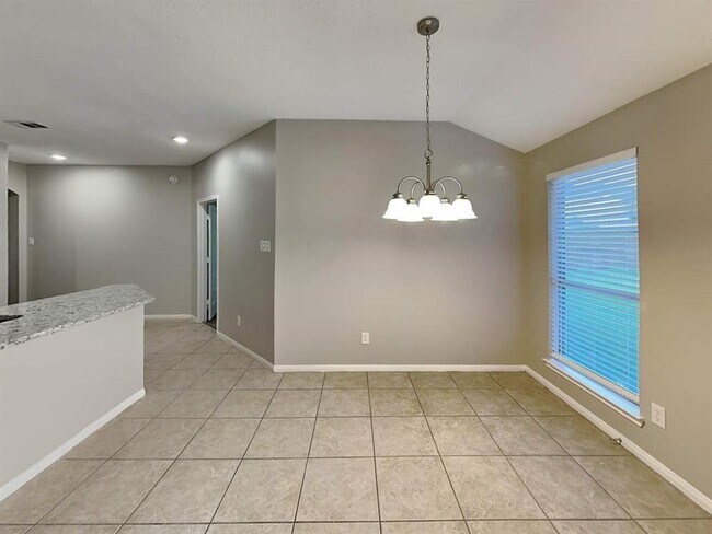 Building Photo - 18115 Water Mill Dr