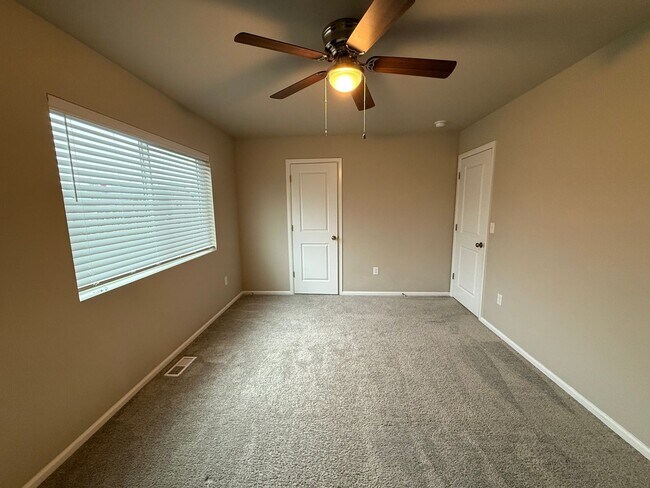 Building Photo - Spacious, modern 5-bed, 2.75-bath in sought-after Daisy Crossing Community in Sultan