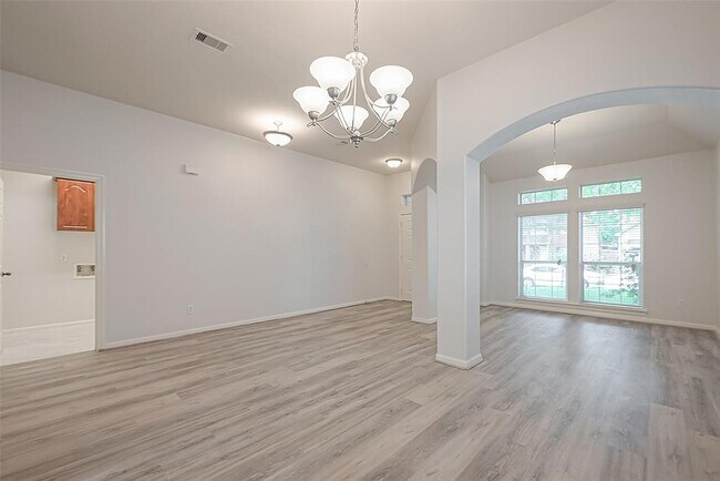 Building Photo - 988 Arbor Crossing
