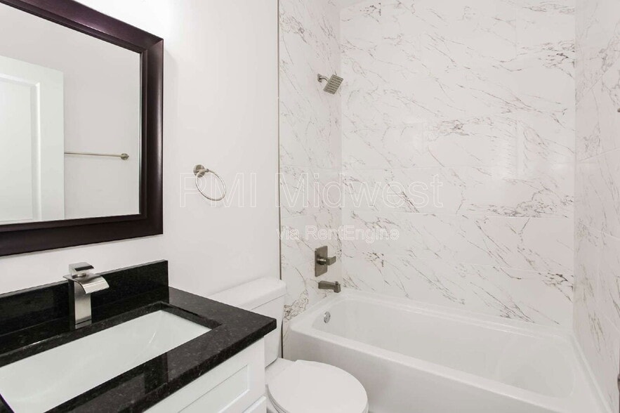 Building Photo - 2950 Winthrop Ave