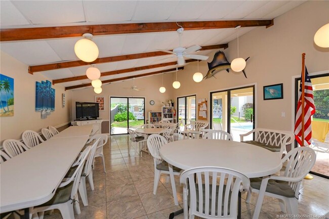 Building Photo - 10310 S Ocean Dr