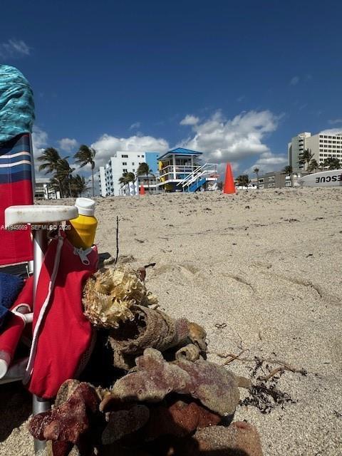 Building Photo - 320 S Surf Rd