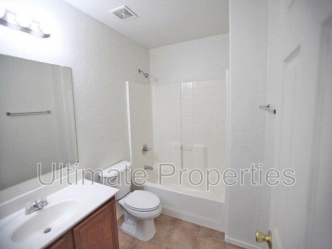 Building Photo - 981 S 242nd Dr