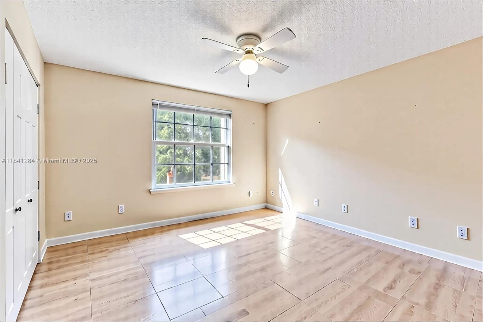 Building Photo - 11085 Neptune Dr