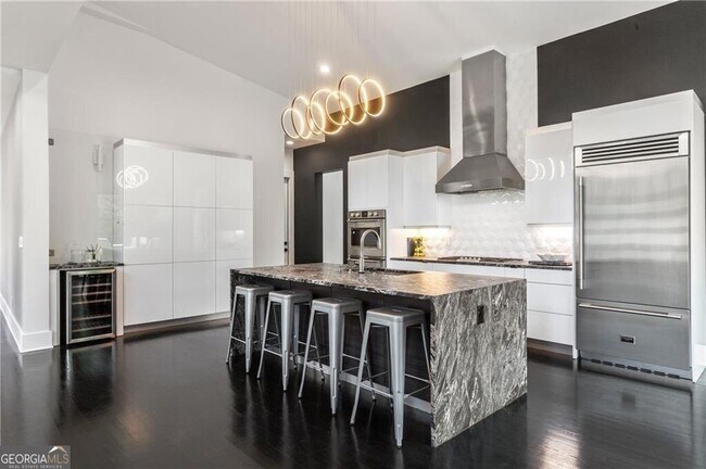 Building Photo - 1756 N Akin Dr NE