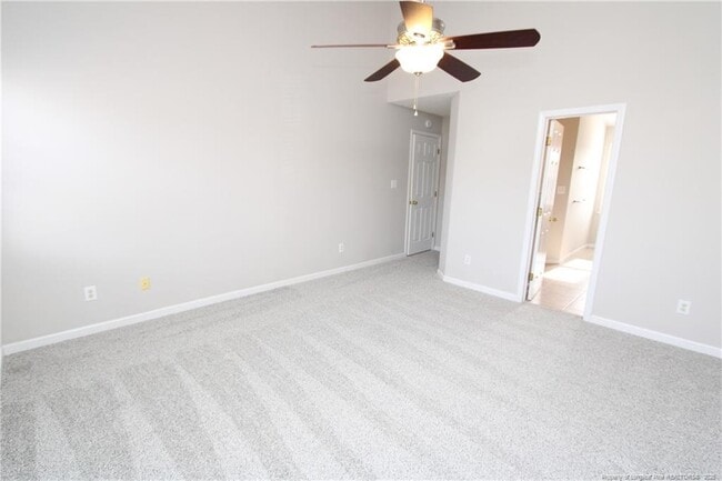 Building Photo - 101 Lake Meadow Dr