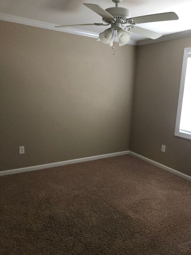 Building Photo - Lamp Light Condos