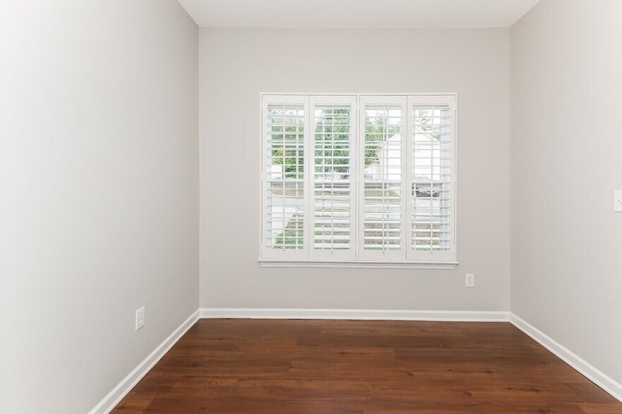 Building Photo - 6216 Sid Crane Dr