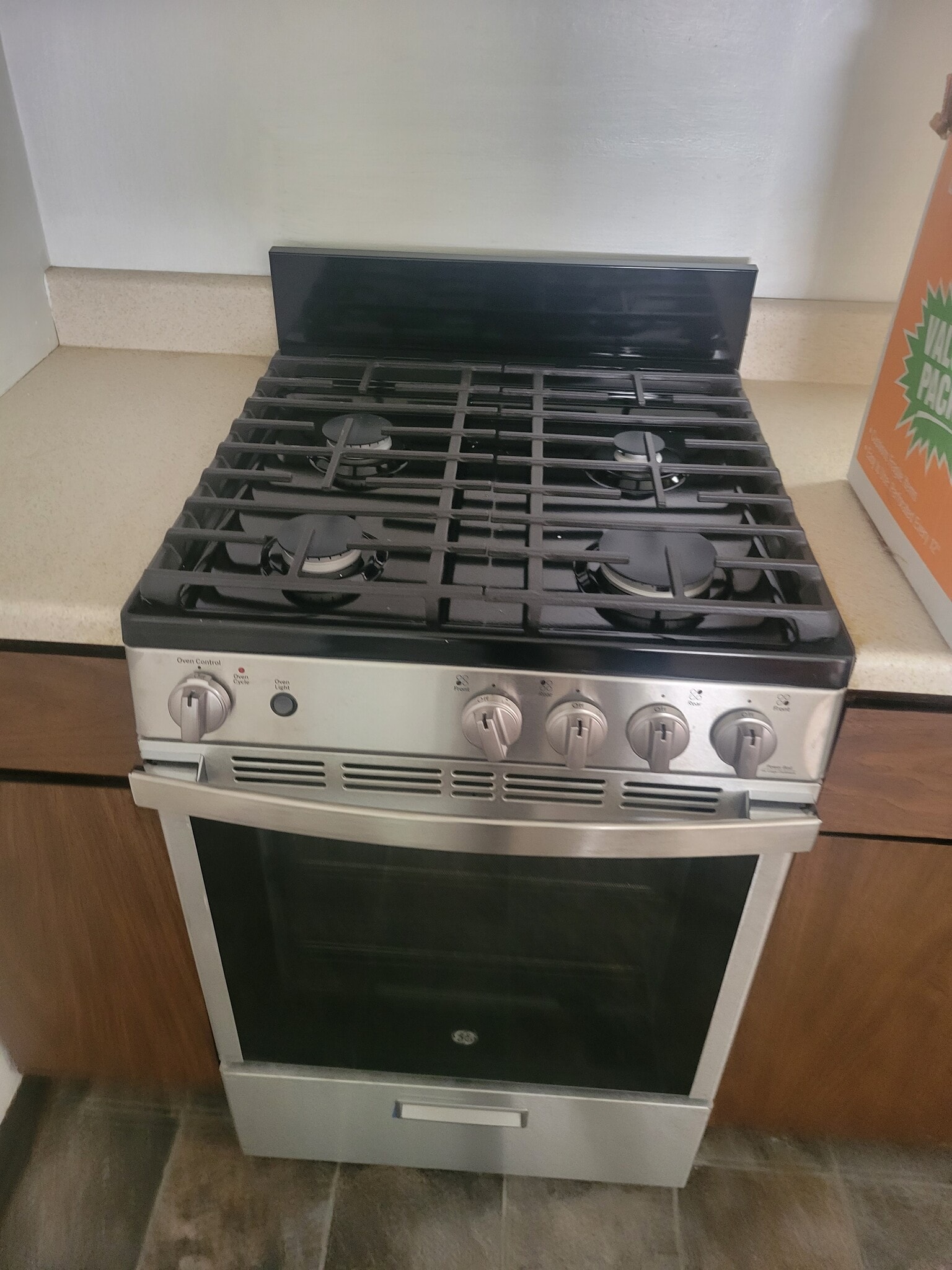 stainless steel stove - 645 Pasadena Ave