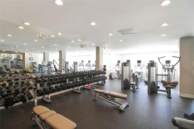 Building Photo - 2451 Brickell Ave