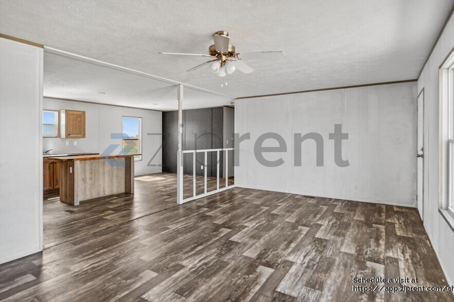 Building Photo - 4715 FM476