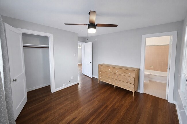 Building Photo - 1621 Wesley St