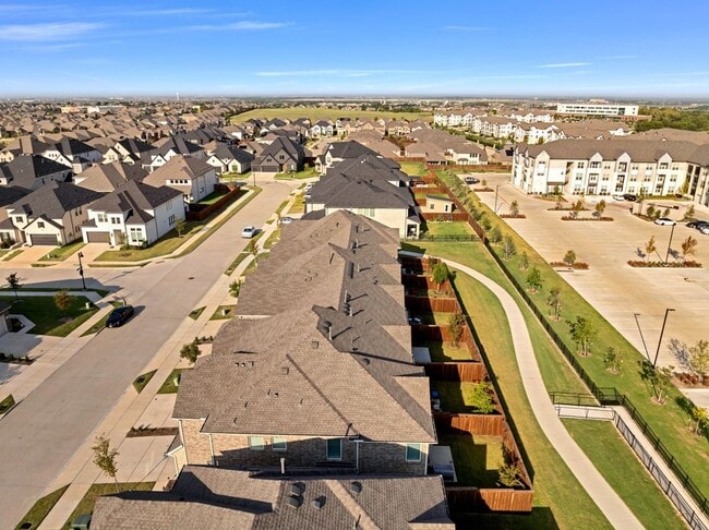Building Photo - 1320 Hill Country Pl