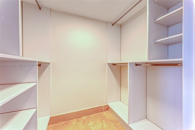 Building Photo - 1830 S Ocean Dr