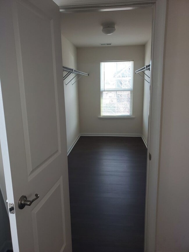 Building Photo - Culpepper Landing