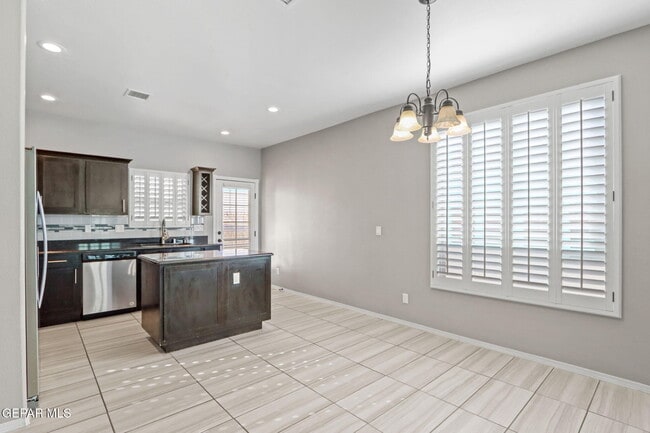 Building Photo - 14365 Jonathan K. Molina Ct