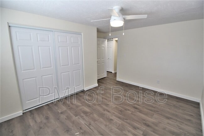 Building Photo - 3240 W Malad St