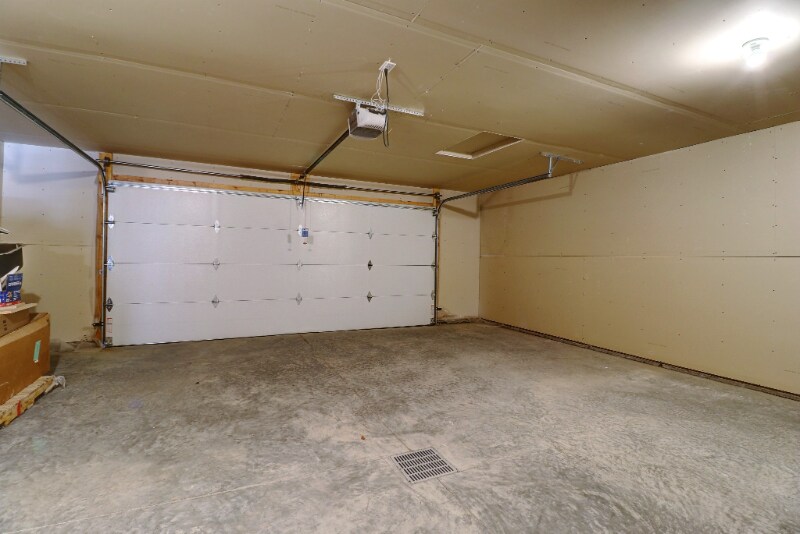 Building Photo - 3338 6th Way E