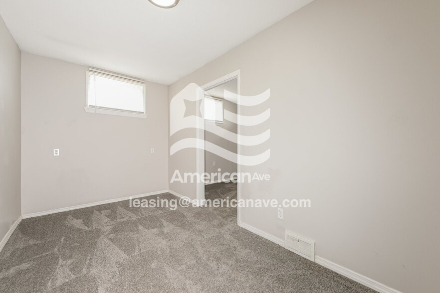 Building Photo - 1346 Beverly Rd