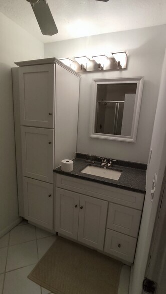 Vanity and storage in Master Bedroom - 4148 Player Cir