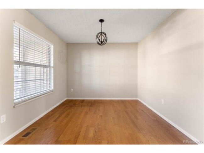 Building Photo - 7073 S Elm St