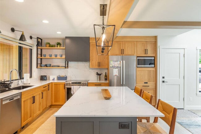 Building Photo - 9047 51st Ave NE