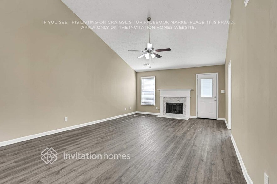 Building Photo - 907 Koala St