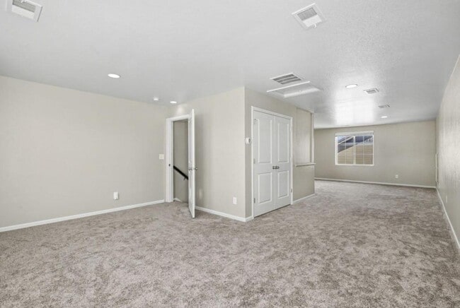 Building Photo - 4854 Saddlewood Circle