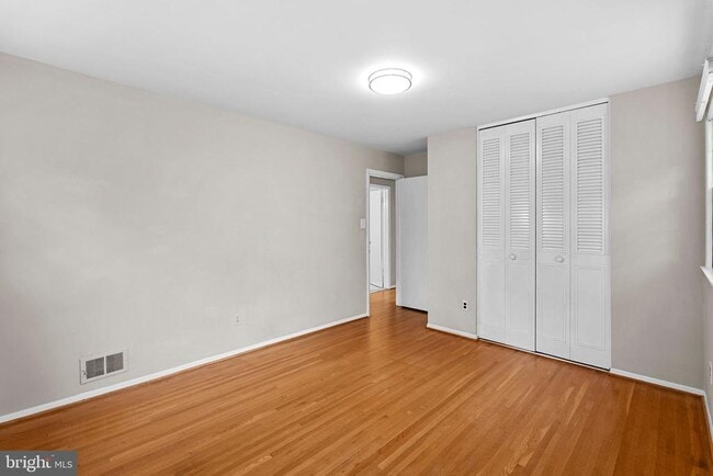 Building Photo - 4222 Braeburn Dr