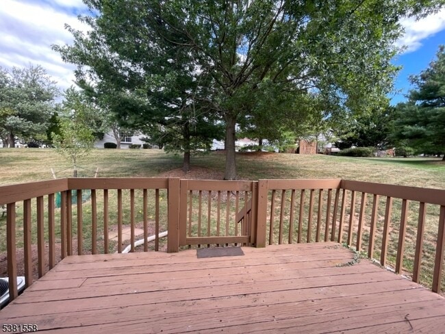 Building Photo - 608 Wedgewood Cir