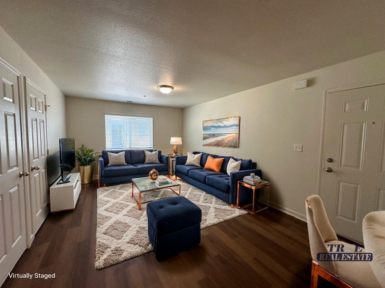 Building Photo - 1220 W Newlands Dr