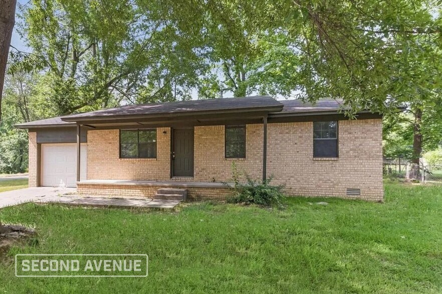 Primary Photo - 1014 O'Neal St