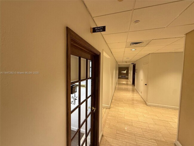 Building Photo - 2333 Brickell Ave