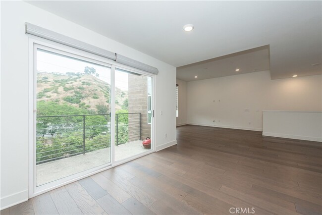 Building Photo - 2768 Wright Ln