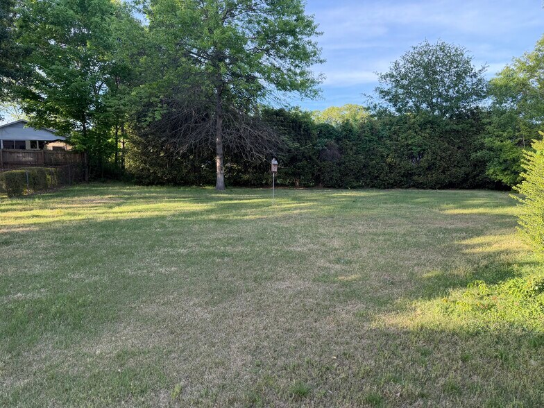 Building Photo - 3 Melbourne Ln