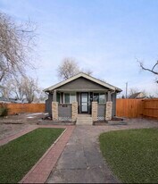 Building Photo - 513 N Franklin St