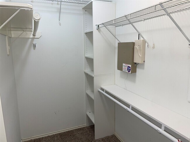 Building Photo - 12722 Kiev Hills Ln