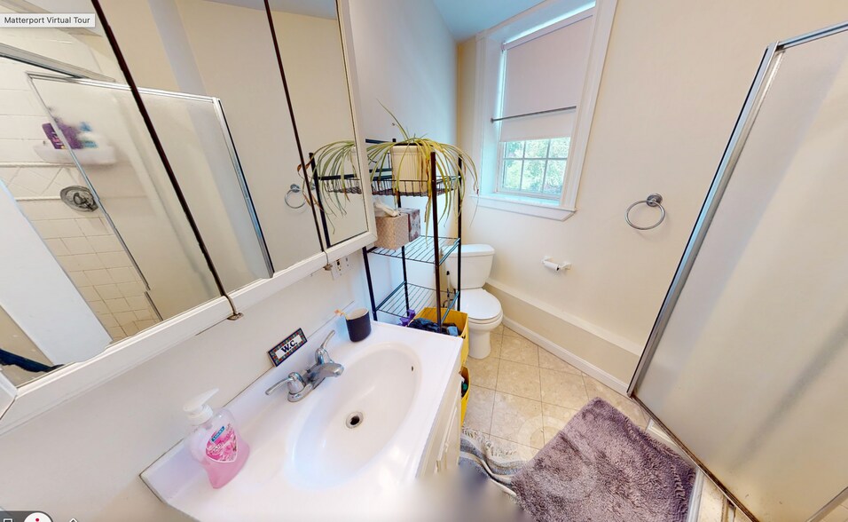 Building Photo - 4 Bishop Allen Dr