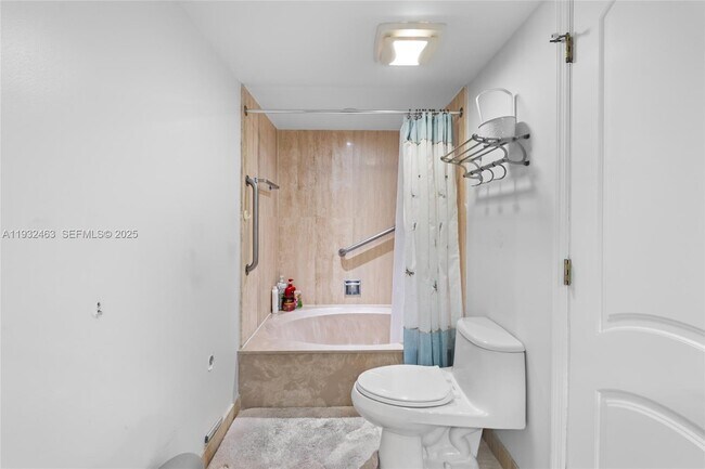 Building Photo - 1201 S Ocean Dr