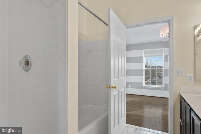 Building Photo - 4384 Sutler Hill Square