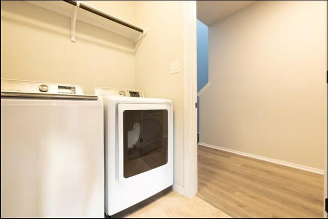Building Photo - 353 Spiny Lizard Ln