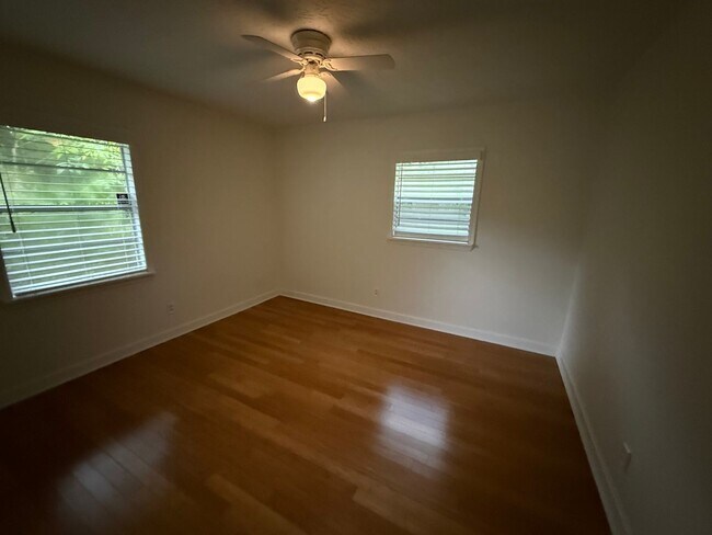 Building Photo - Mandarin Brick Home on nice lot